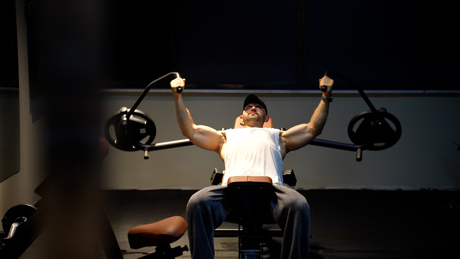 DUST GYM